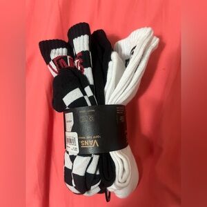 Boys Vans Black and White Socks Set (3)